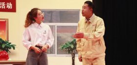《工人日报》专版报路：人生就是搏叉车班长“出圈”，幼品演到职工心坎上